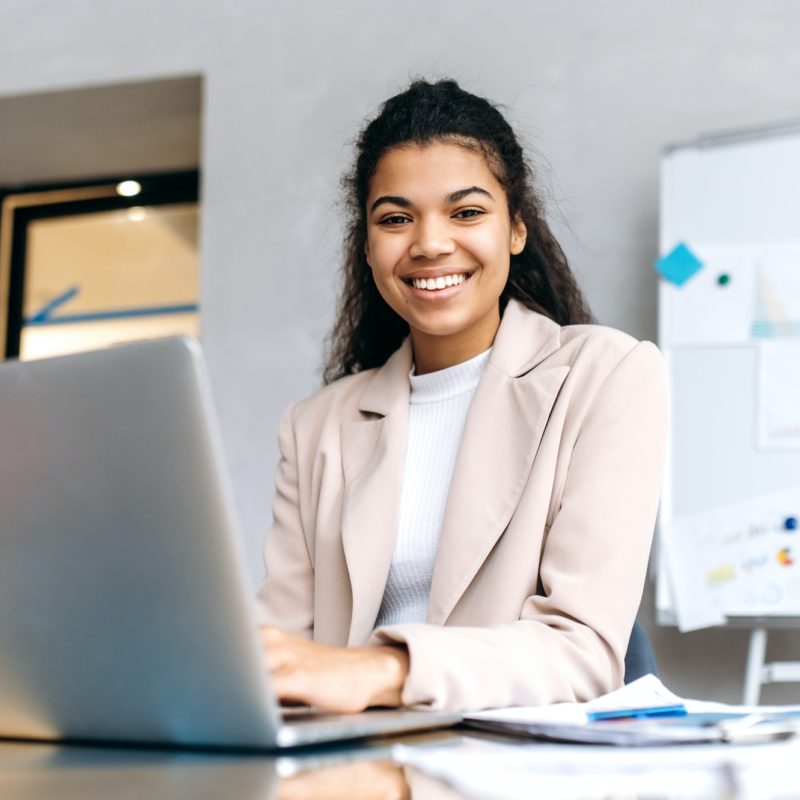 woman african american business freelancer portrait